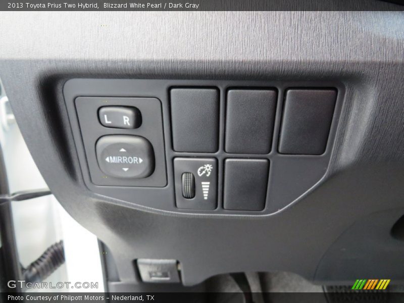 Blizzard White Pearl / Dark Gray 2013 Toyota Prius Two Hybrid