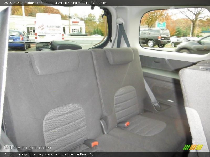Silver Lightning Metallic / Graphite 2010 Nissan Pathfinder SE 4x4