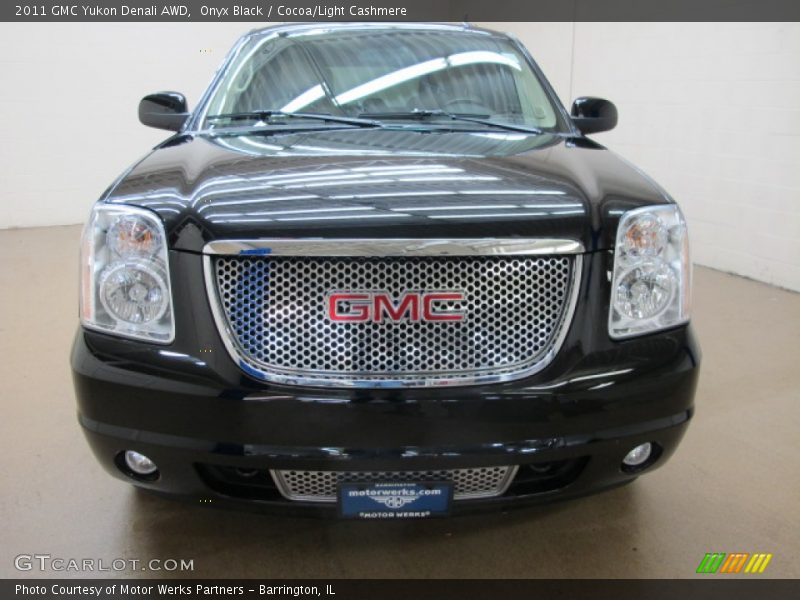 Onyx Black / Cocoa/Light Cashmere 2011 GMC Yukon Denali AWD