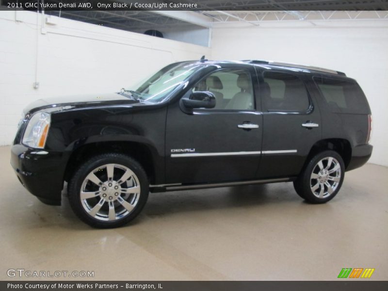 Onyx Black / Cocoa/Light Cashmere 2011 GMC Yukon Denali AWD