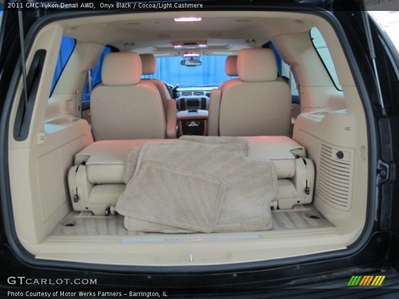 Onyx Black / Cocoa/Light Cashmere 2011 GMC Yukon Denali AWD