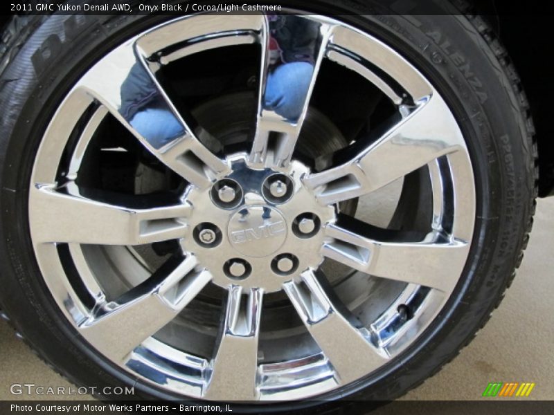Onyx Black / Cocoa/Light Cashmere 2011 GMC Yukon Denali AWD
