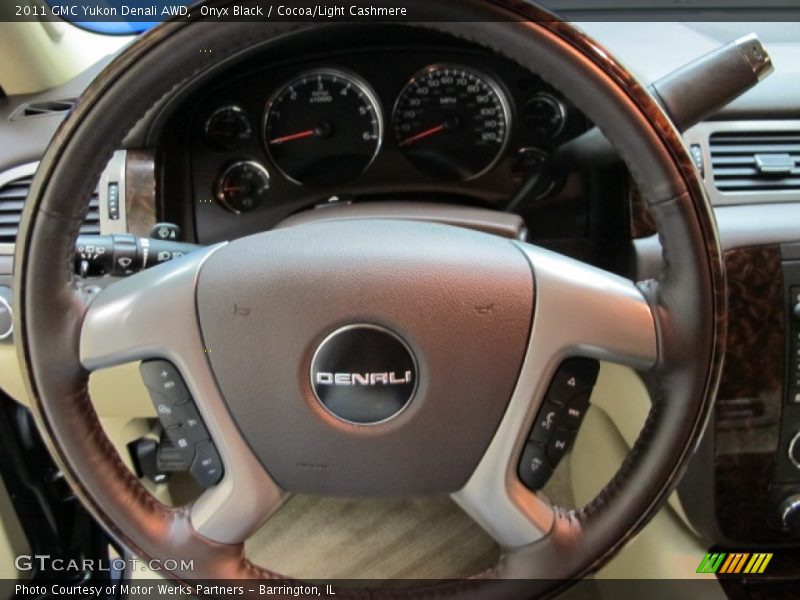 Onyx Black / Cocoa/Light Cashmere 2011 GMC Yukon Denali AWD