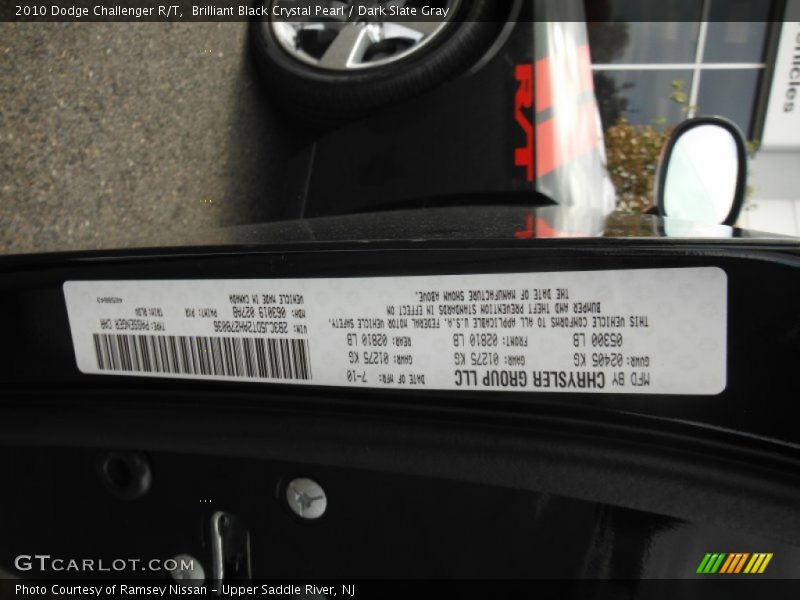 Brilliant Black Crystal Pearl / Dark Slate Gray 2010 Dodge Challenger R/T