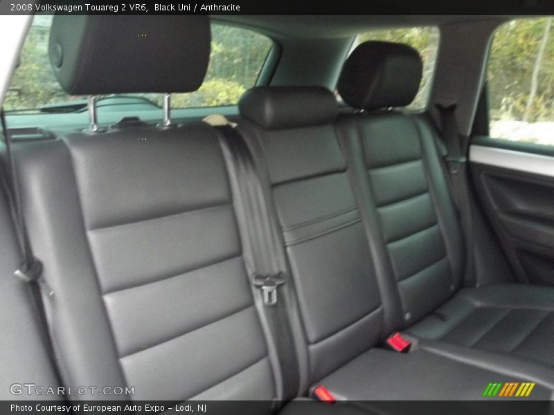 Black Uni / Anthracite 2008 Volkswagen Touareg 2 VR6