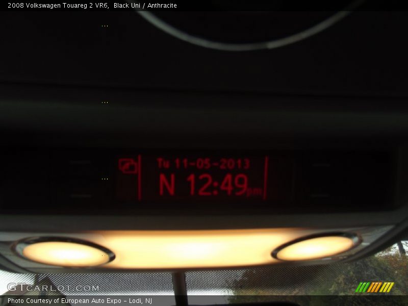 Black Uni / Anthracite 2008 Volkswagen Touareg 2 VR6