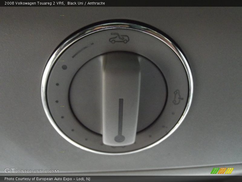 Black Uni / Anthracite 2008 Volkswagen Touareg 2 VR6