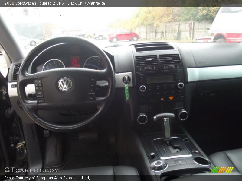 Black Uni / Anthracite 2008 Volkswagen Touareg 2 VR6