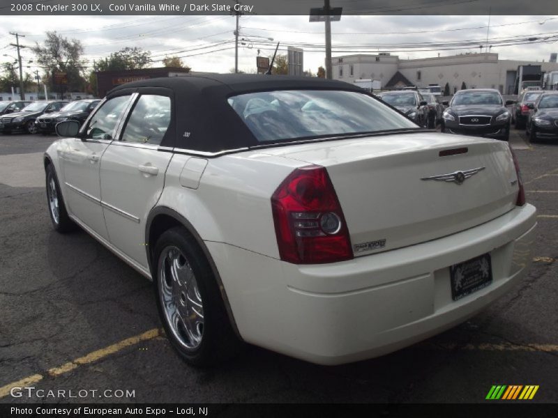 Cool Vanilla White / Dark Slate Gray 2008 Chrysler 300 LX