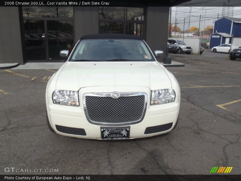 Cool Vanilla White / Dark Slate Gray 2008 Chrysler 300 LX