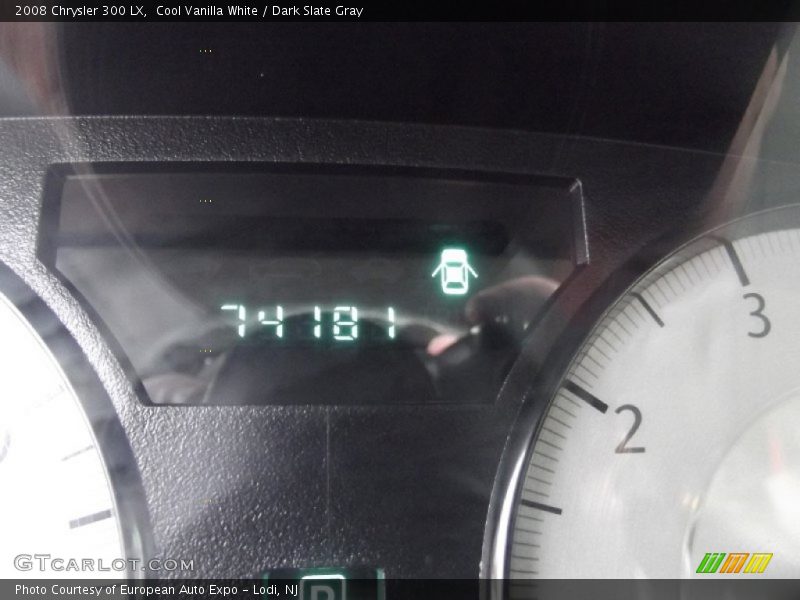 Cool Vanilla White / Dark Slate Gray 2008 Chrysler 300 LX