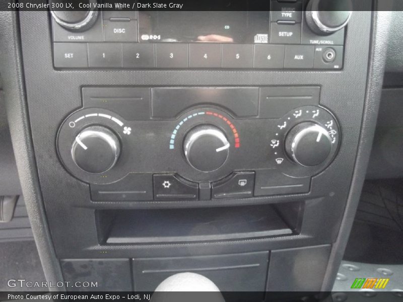 Cool Vanilla White / Dark Slate Gray 2008 Chrysler 300 LX