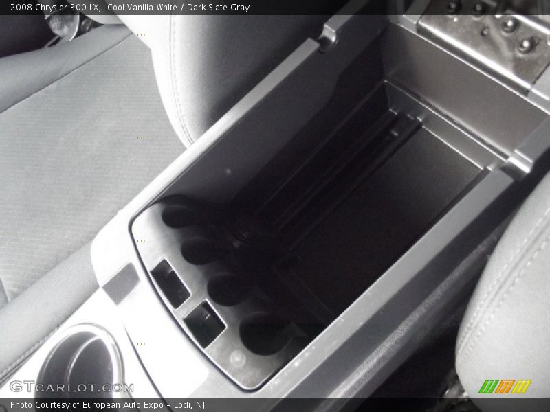 Cool Vanilla White / Dark Slate Gray 2008 Chrysler 300 LX