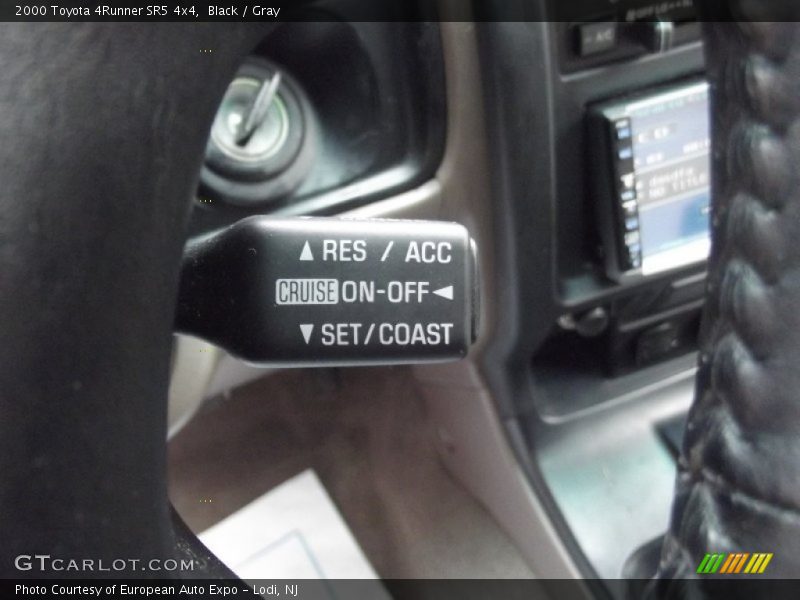 Black / Gray 2000 Toyota 4Runner SR5 4x4