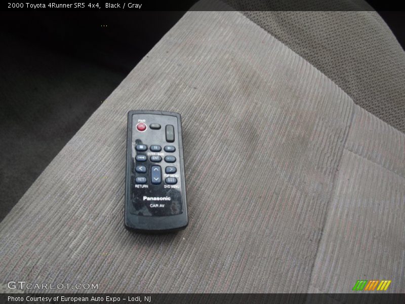 Black / Gray 2000 Toyota 4Runner SR5 4x4