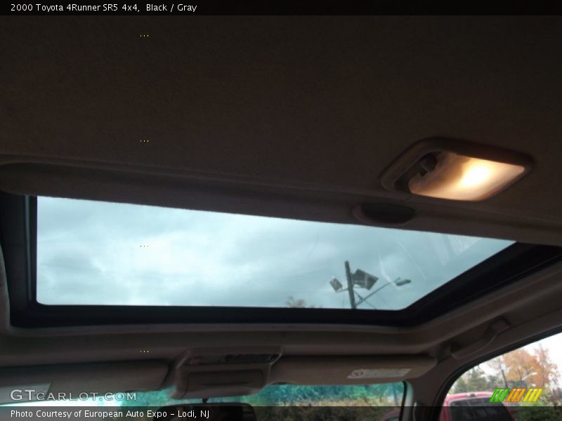 Black / Gray 2000 Toyota 4Runner SR5 4x4