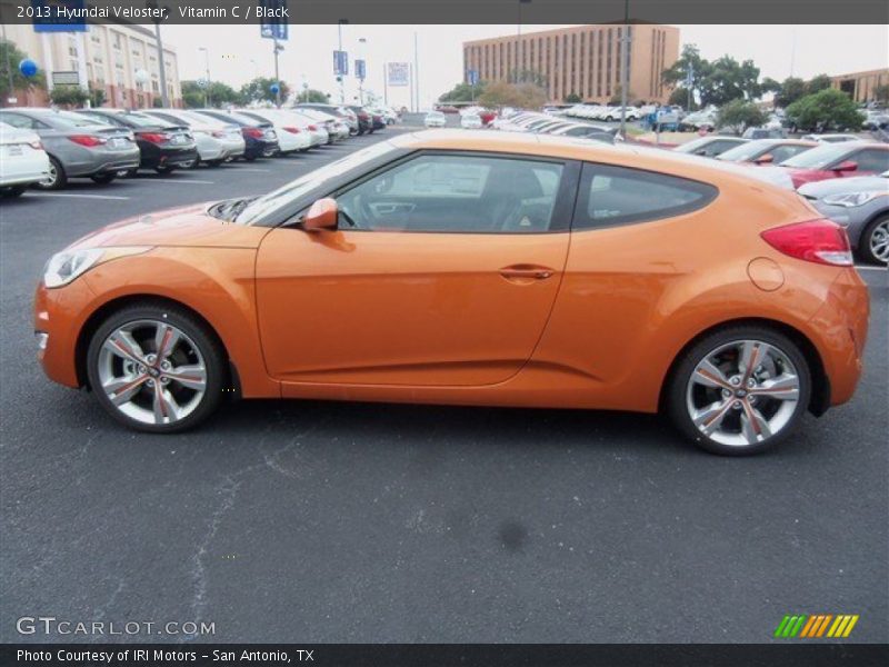 Vitamin C / Black 2013 Hyundai Veloster