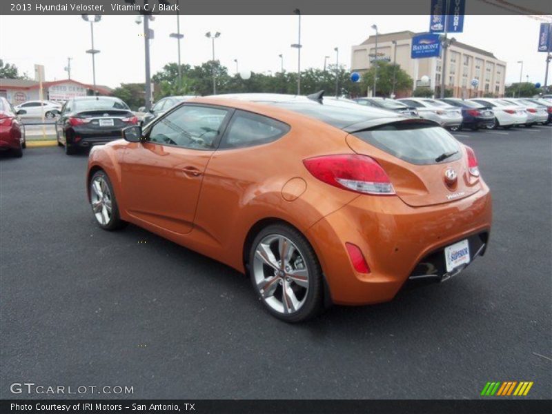 Vitamin C / Black 2013 Hyundai Veloster