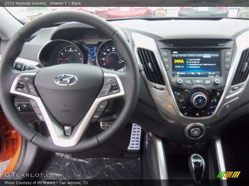 Vitamin C / Black 2013 Hyundai Veloster