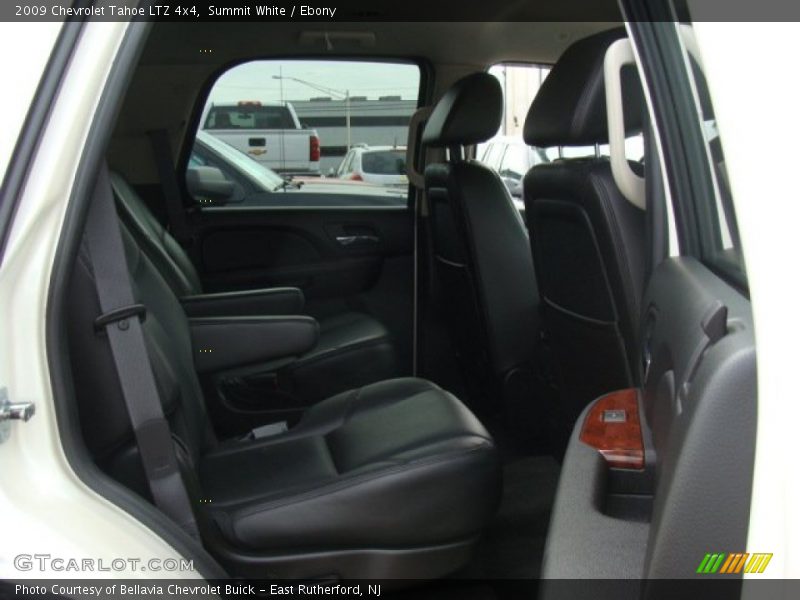 Summit White / Ebony 2009 Chevrolet Tahoe LTZ 4x4