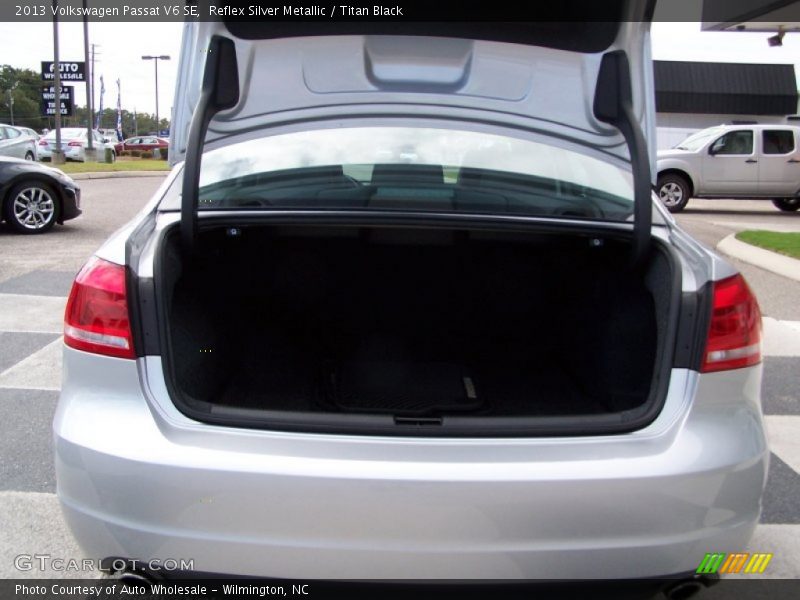 Reflex Silver Metallic / Titan Black 2013 Volkswagen Passat V6 SE