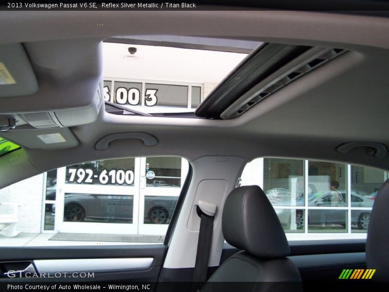 Reflex Silver Metallic / Titan Black 2013 Volkswagen Passat V6 SE