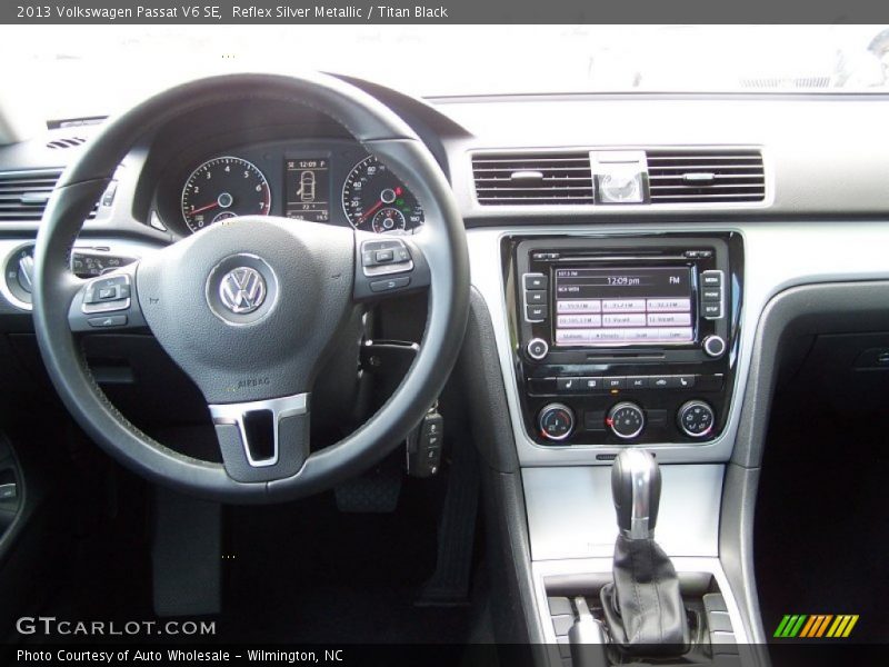 Reflex Silver Metallic / Titan Black 2013 Volkswagen Passat V6 SE