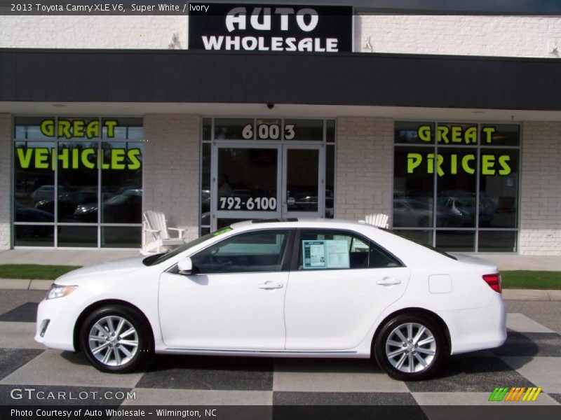 Super White / Ivory 2013 Toyota Camry XLE V6