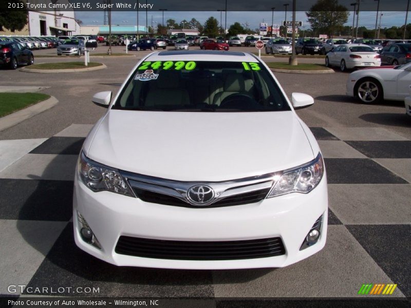 Super White / Ivory 2013 Toyota Camry XLE V6