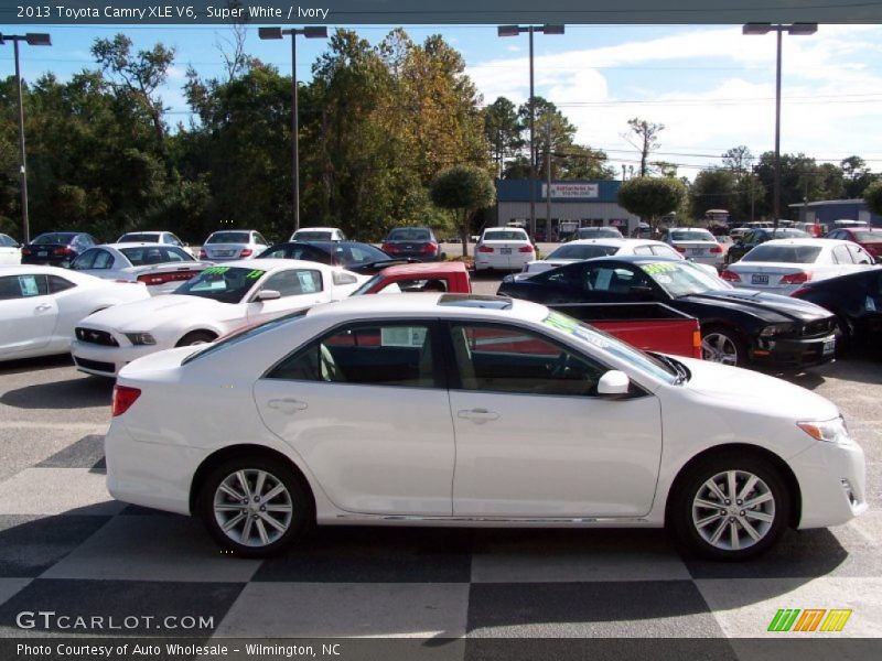 Super White / Ivory 2013 Toyota Camry XLE V6