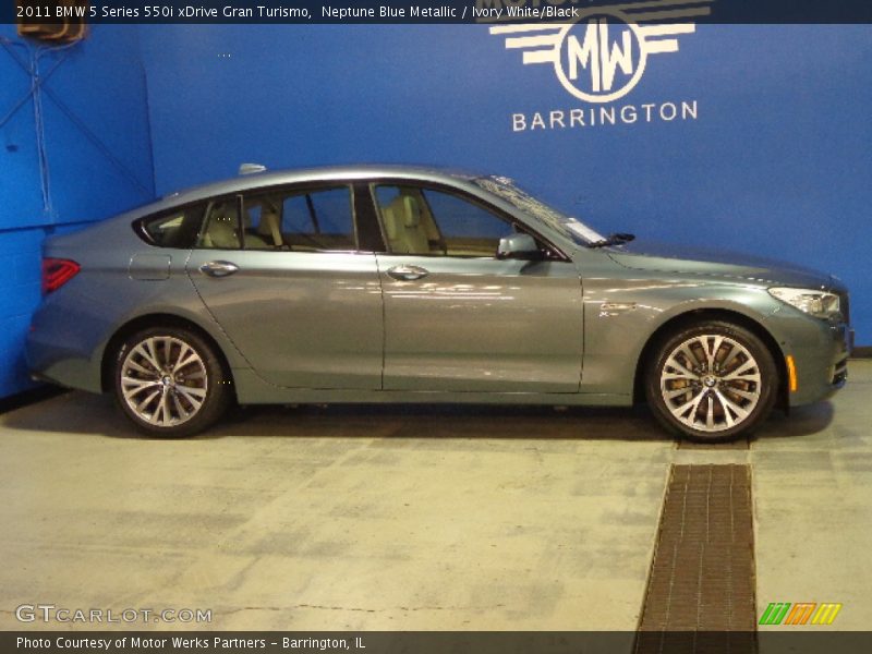 Neptune Blue Metallic / Ivory White/Black 2011 BMW 5 Series 550i xDrive Gran Turismo