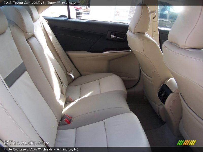 Super White / Ivory 2013 Toyota Camry XLE V6