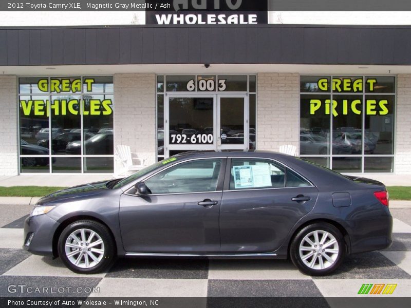 Magnetic Gray Metallic / Ash 2012 Toyota Camry XLE