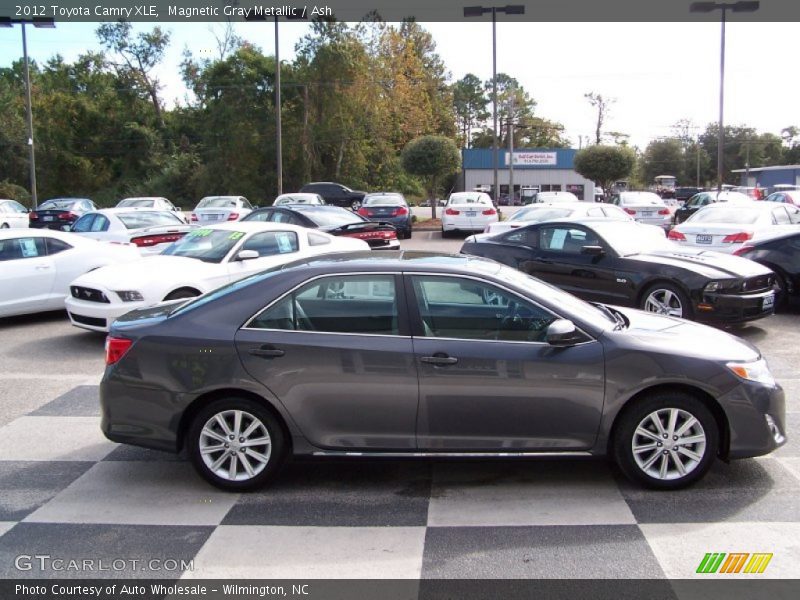 Magnetic Gray Metallic / Ash 2012 Toyota Camry XLE