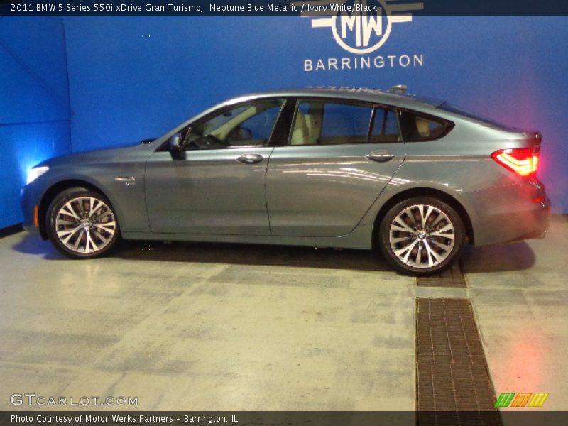 Neptune Blue Metallic / Ivory White/Black 2011 BMW 5 Series 550i xDrive Gran Turismo
