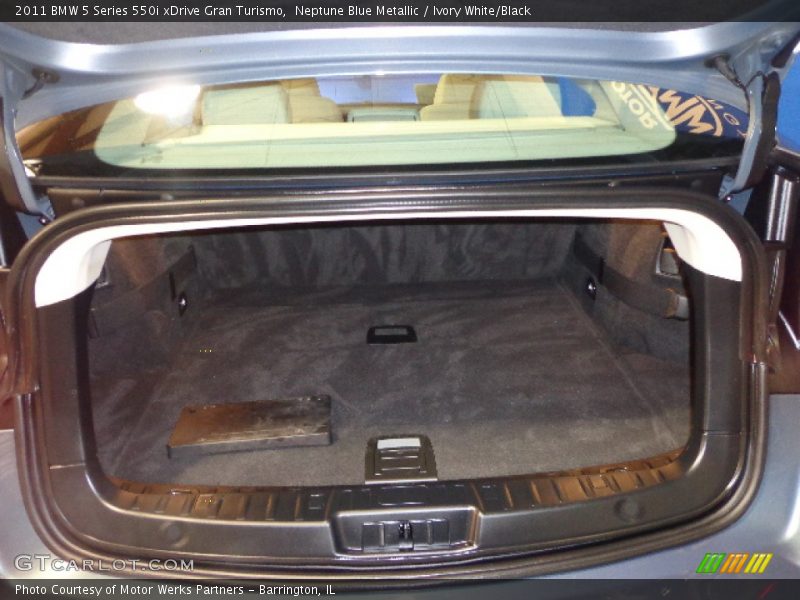  2011 5 Series 550i xDrive Gran Turismo Trunk