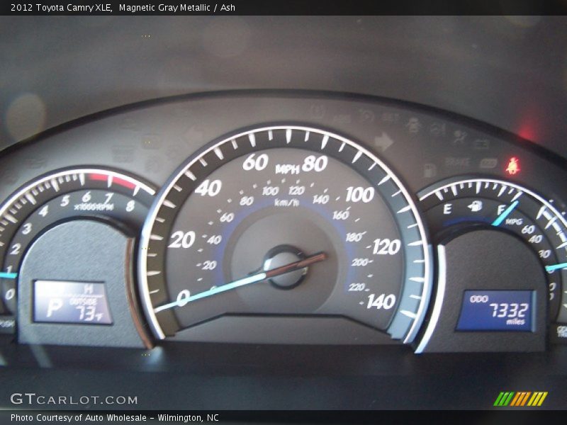 Magnetic Gray Metallic / Ash 2012 Toyota Camry XLE
