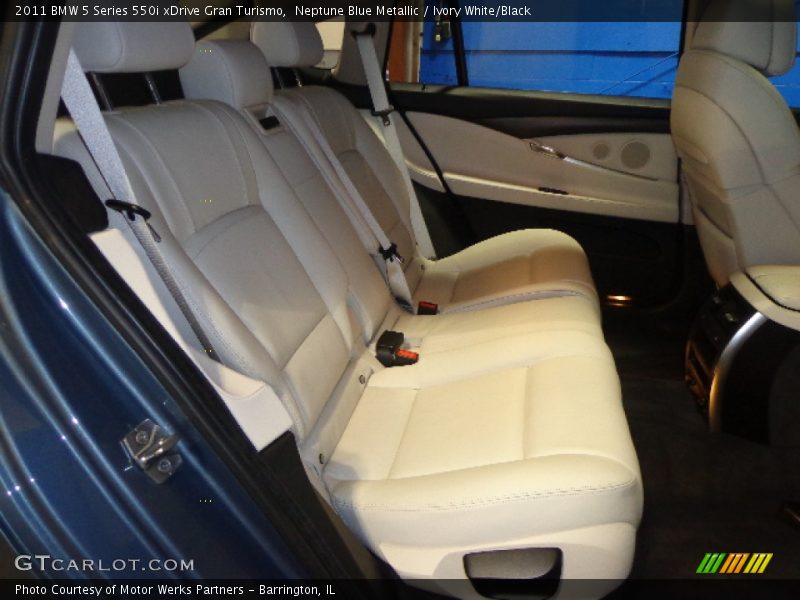 Neptune Blue Metallic / Ivory White/Black 2011 BMW 5 Series 550i xDrive Gran Turismo