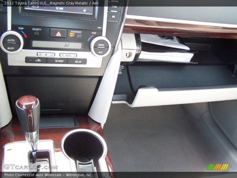 Magnetic Gray Metallic / Ash 2012 Toyota Camry XLE