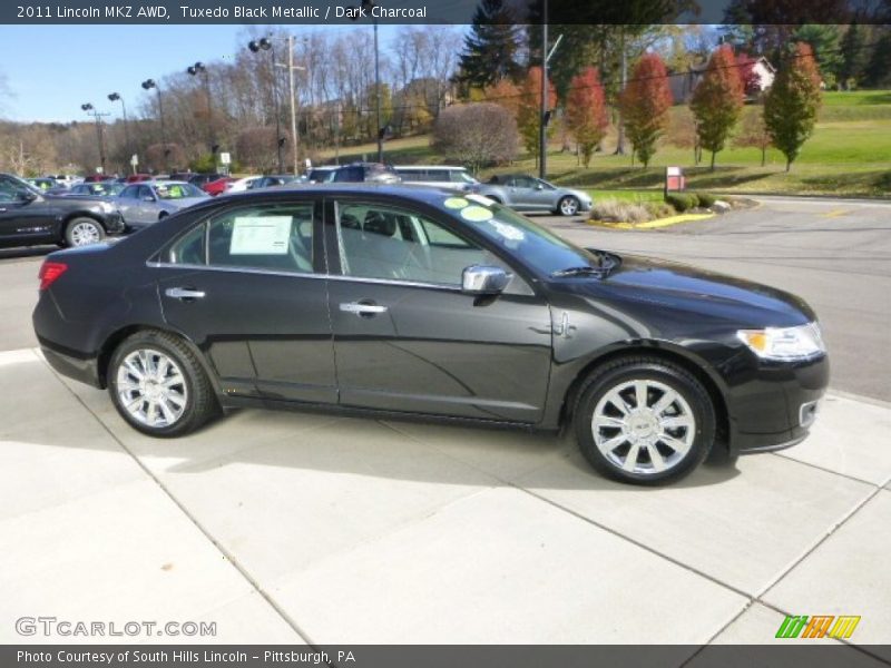 Tuxedo Black Metallic / Dark Charcoal 2011 Lincoln MKZ AWD