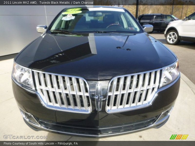 Tuxedo Black Metallic / Dark Charcoal 2011 Lincoln MKZ AWD