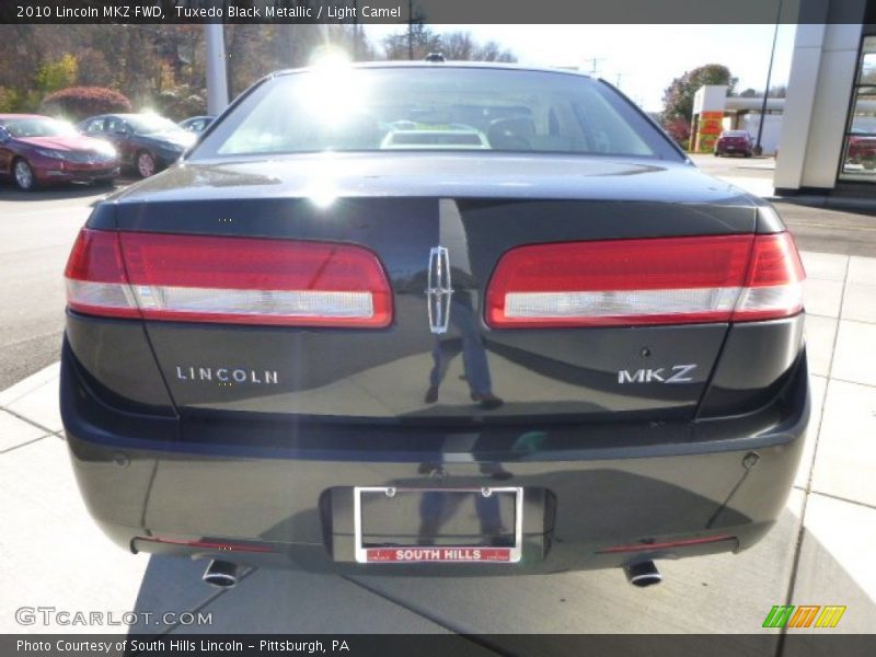 Tuxedo Black Metallic / Light Camel 2010 Lincoln MKZ FWD