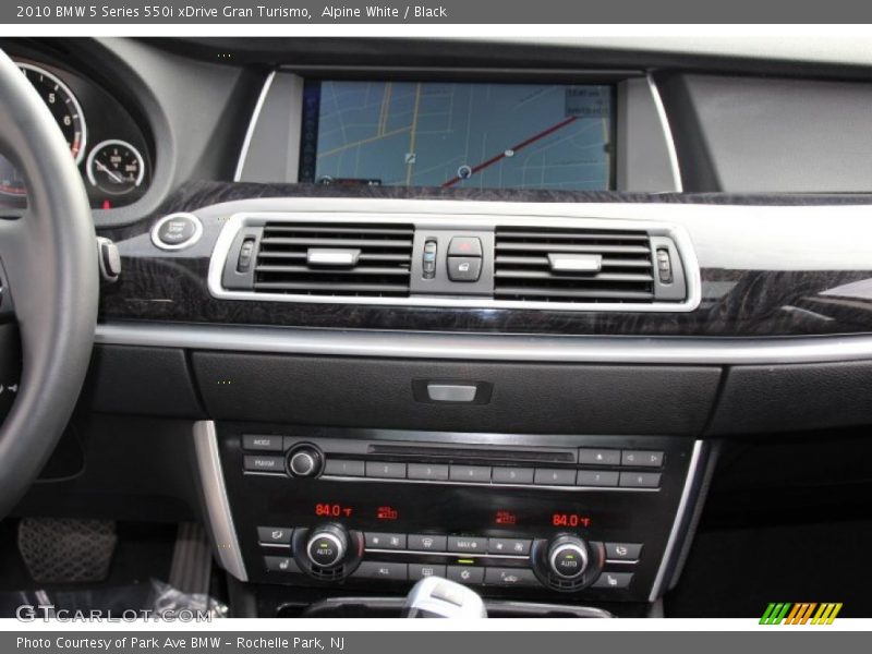 Alpine White / Black 2010 BMW 5 Series 550i xDrive Gran Turismo