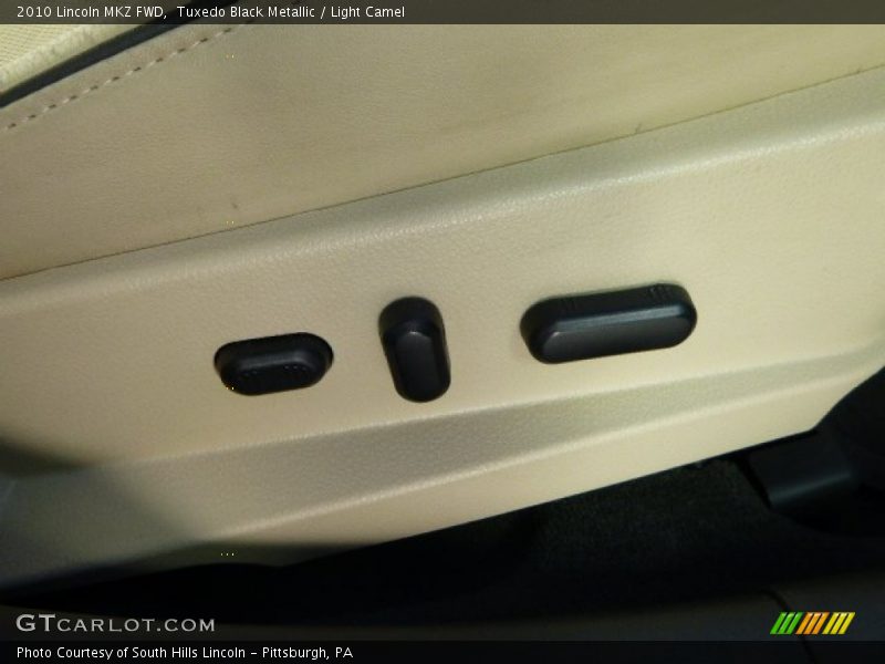 Tuxedo Black Metallic / Light Camel 2010 Lincoln MKZ FWD