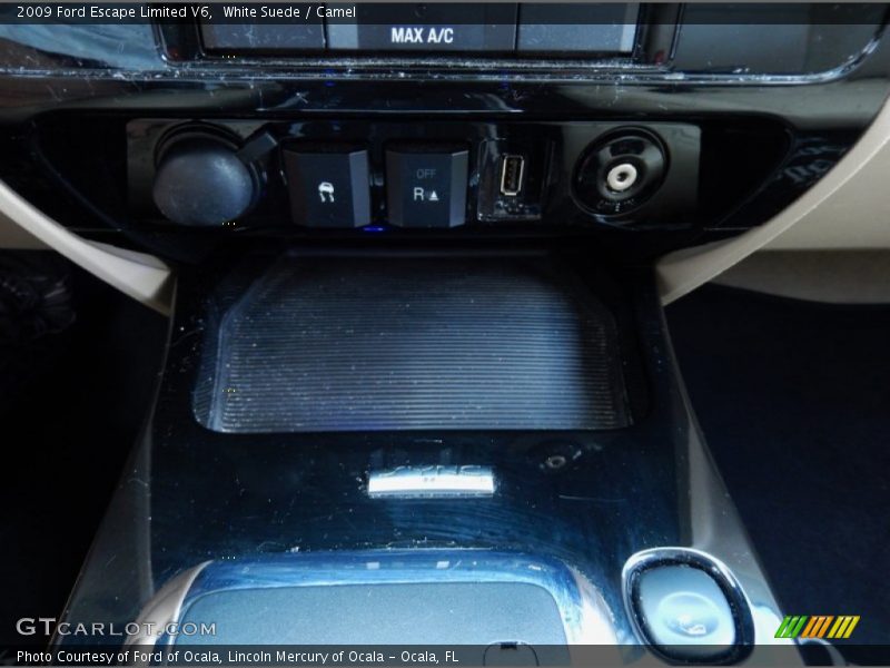 White Suede / Camel 2009 Ford Escape Limited V6