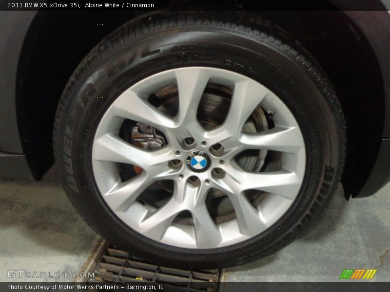 Alpine White / Cinnamon 2011 BMW X5 xDrive 35i