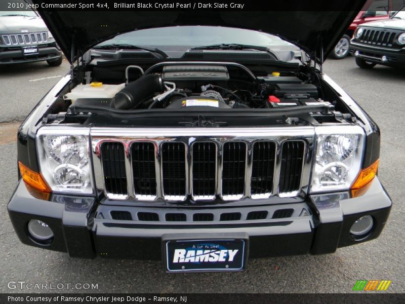 Brilliant Black Crystal Pearl / Dark Slate Gray 2010 Jeep Commander Sport 4x4