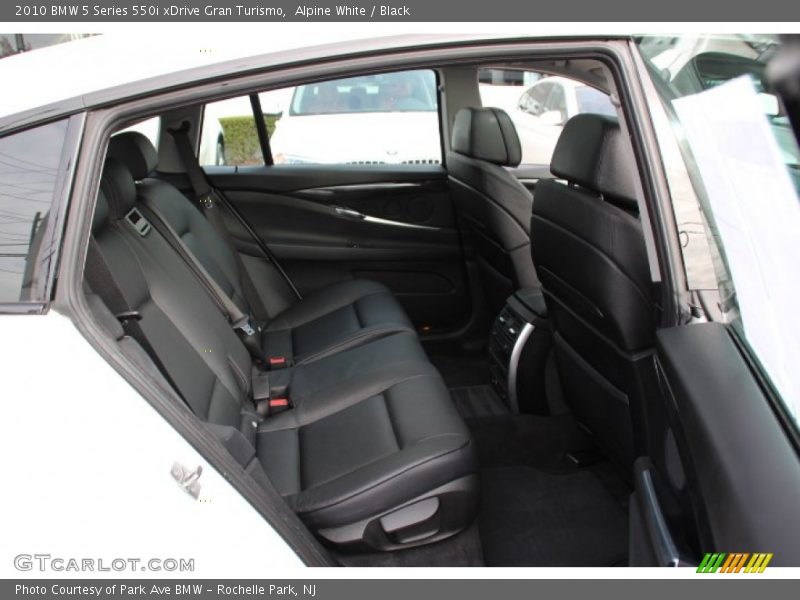 Alpine White / Black 2010 BMW 5 Series 550i xDrive Gran Turismo