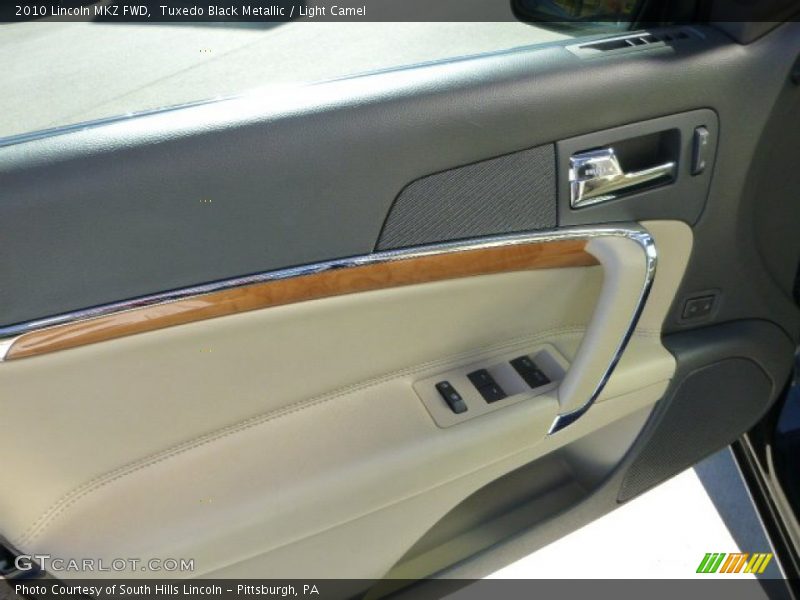 Tuxedo Black Metallic / Light Camel 2010 Lincoln MKZ FWD