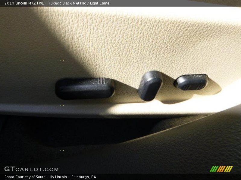Tuxedo Black Metallic / Light Camel 2010 Lincoln MKZ FWD